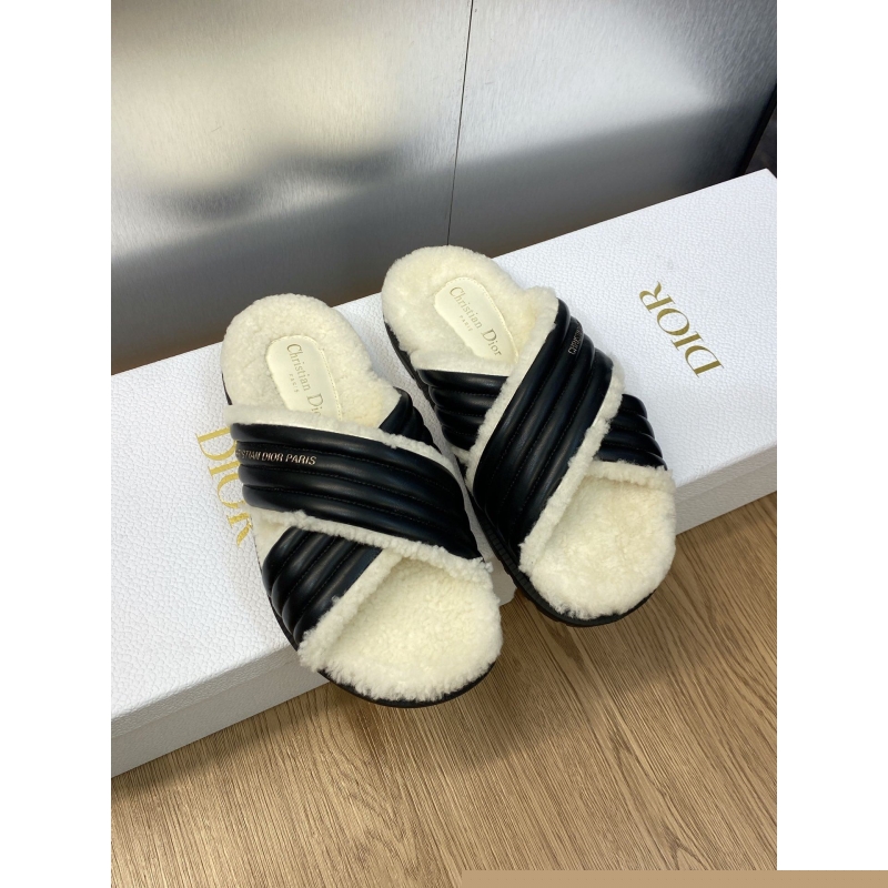 ch**an D*or sandals